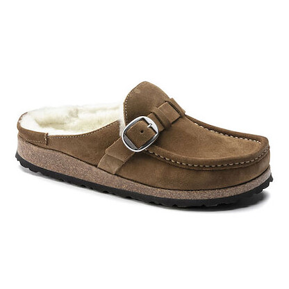 BIRKENSTOCK Women's Buckley Shearling Tea Suede/Natural Shearling (narrow width) - 1018127