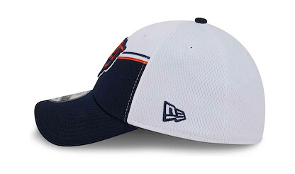 New Era Men's White/Navy Chicago Bears 2023 Sideline 39THIRTY Flex Hat